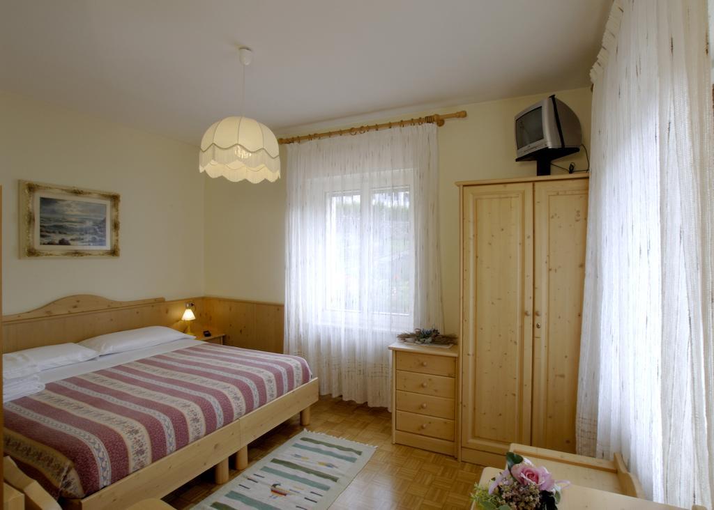 Hotel Zoldana フォルノ・ディ・ゾルド エクステリア 写真