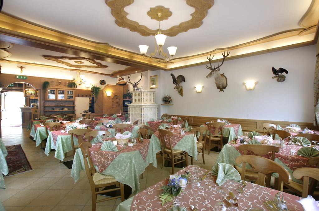 Hotel Zoldana フォルノ・ディ・ゾルド エクステリア 写真