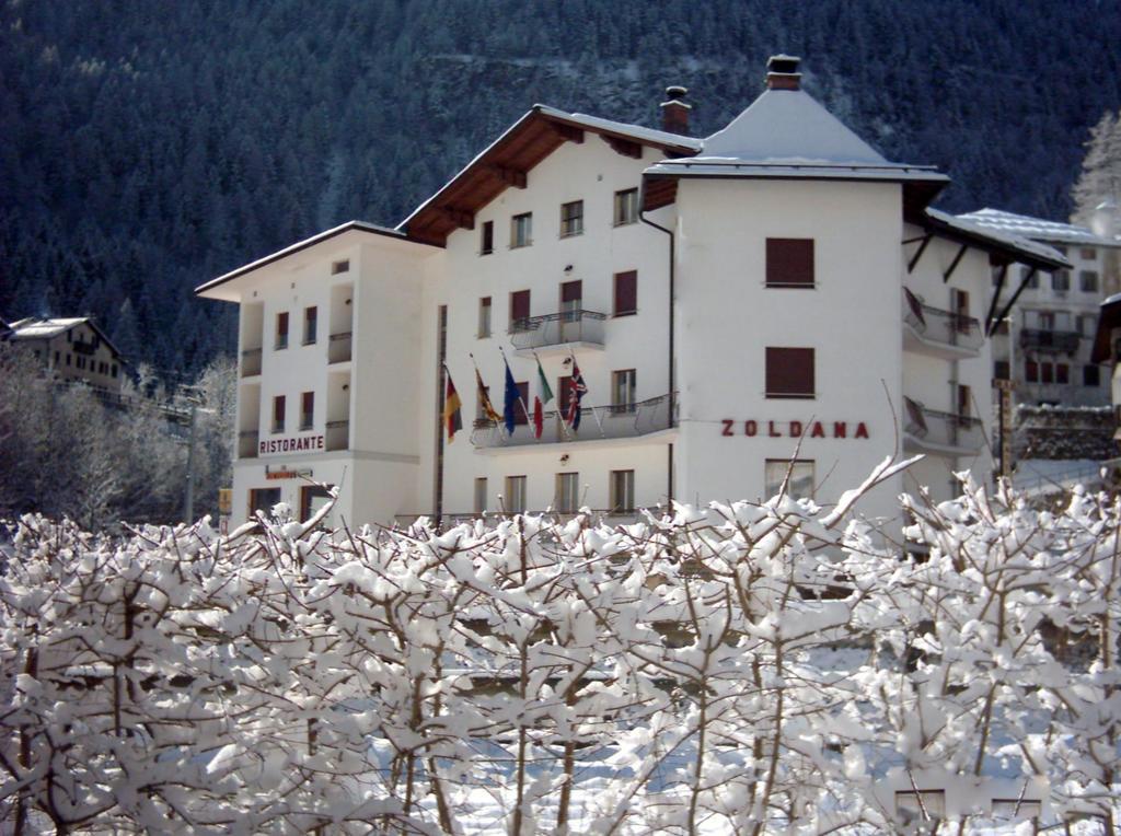 Hotel Zoldana フォルノ・ディ・ゾルド エクステリア 写真