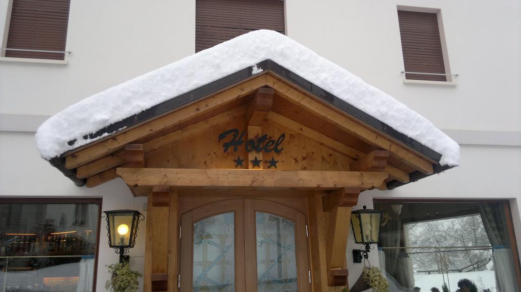 Hotel Zoldana フォルノ・ディ・ゾルド エクステリア 写真