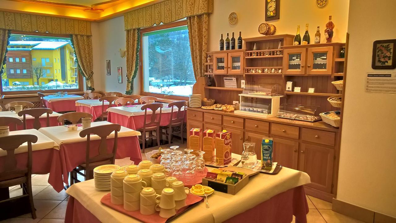 Hotel Zoldana フォルノ・ディ・ゾルド エクステリア 写真