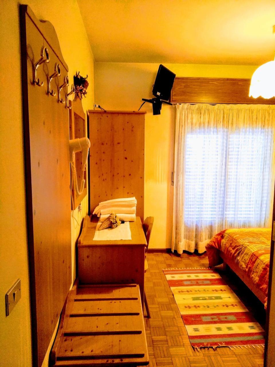 Hotel Zoldana フォルノ・ディ・ゾルド エクステリア 写真